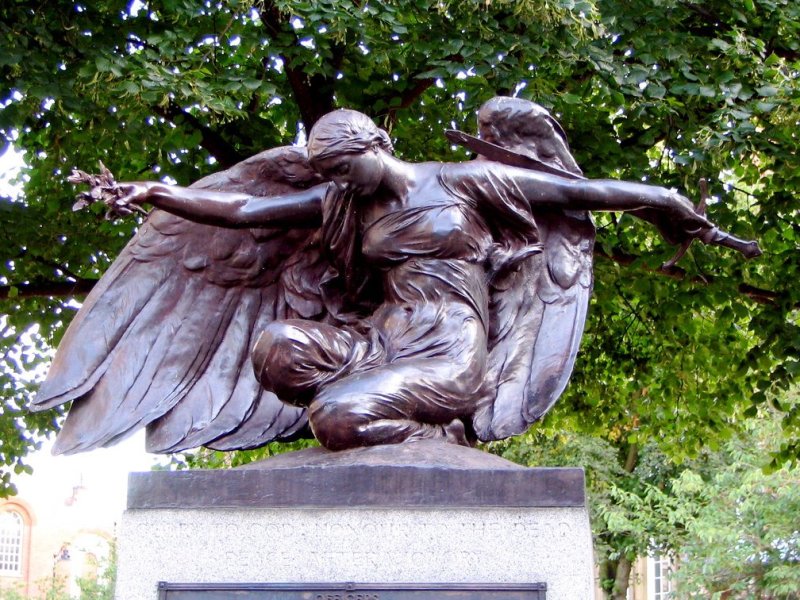 Queen Victoria, Adolf Hitler and the dog that saved Manchester United: When Leicester Fosse won at Newton&nbsp;Heath