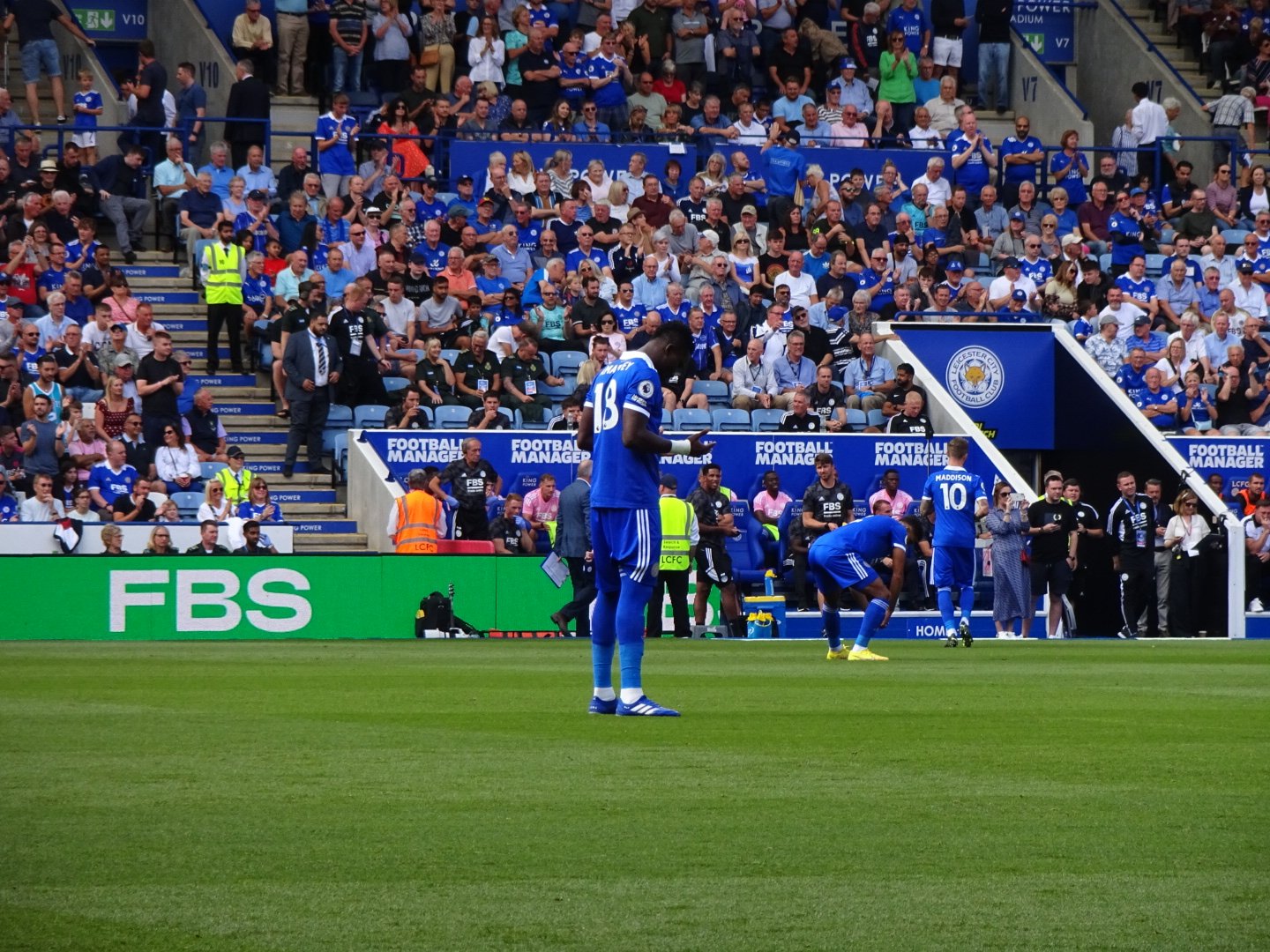 Who should play alongside Jonny Evans at Chelsea?