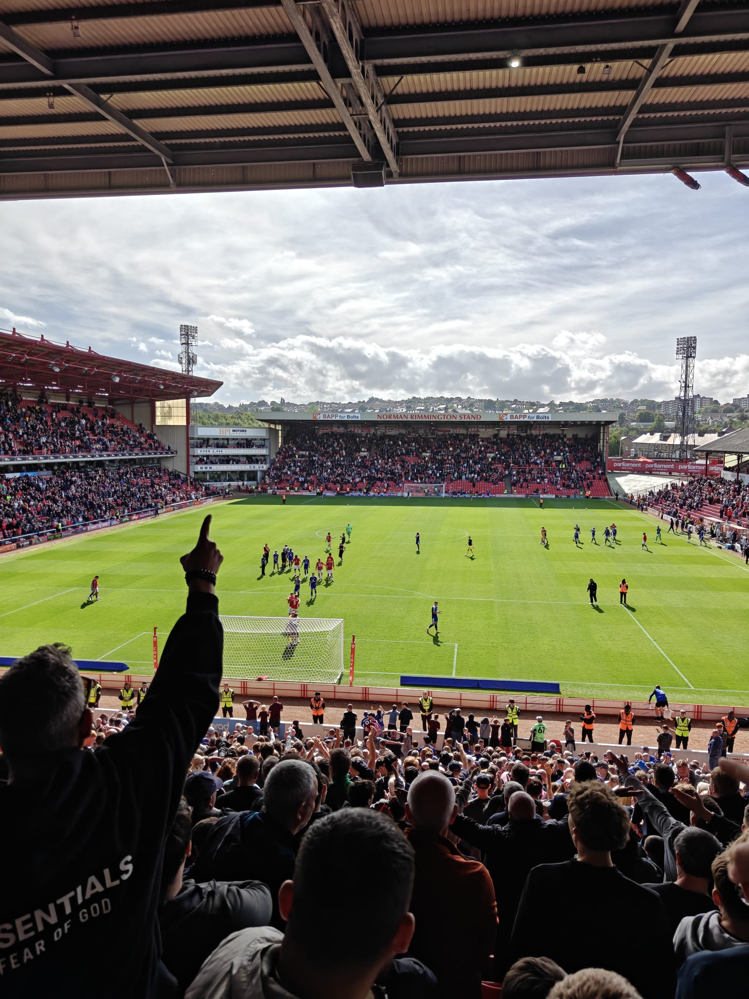 Barnsley 1 Leicester City 1: Advantage fumbled